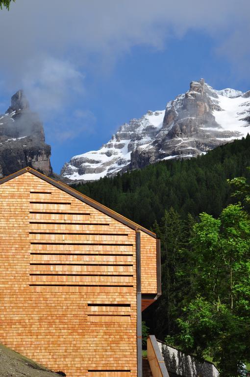 Vallesinella Hotel Restaurant Bar Madonna di Campiglio Bagian luar foto